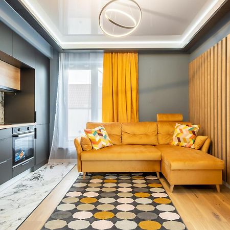 בוקרשט Sunflower - Chic Loft In Tineretului מראה חיצוני תמונה